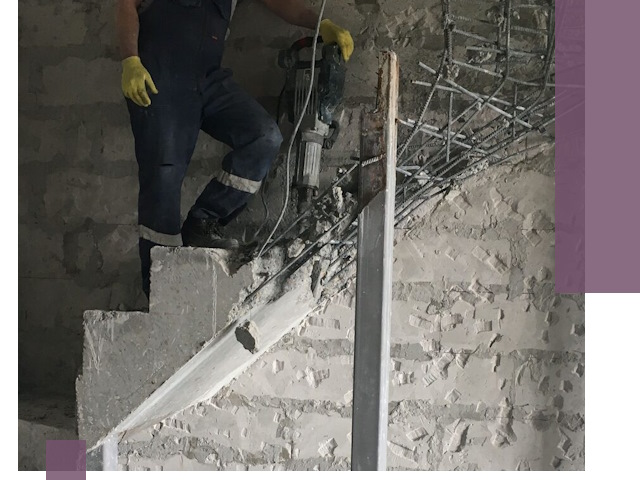 Демонтаж металлических и бетонных лестниц в Санкте-Петербурге