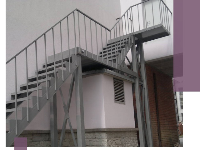 Монтаж пожарных лестниц под ключ в Санкте-Петербурге с гарантией качества