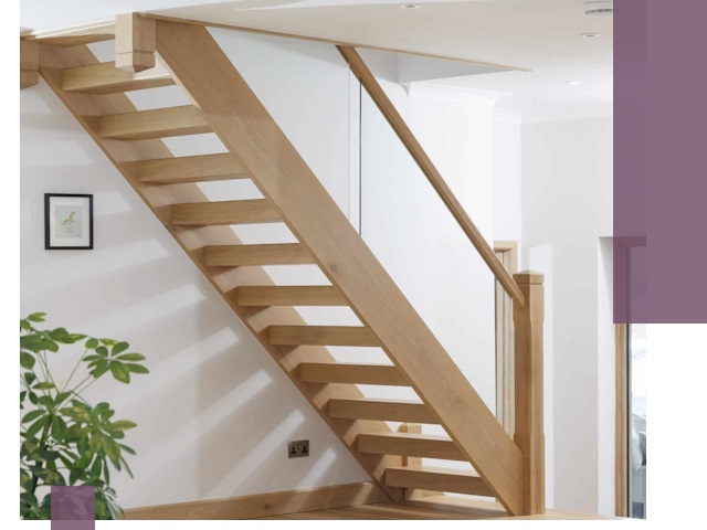 Изготовление деревянных лестниц под ключ в Санкте-Петербурге для дома