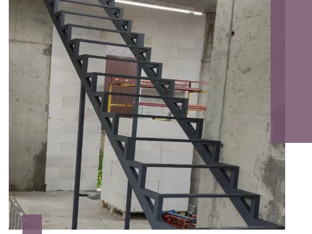 Демонтаж металлических лестниц в Санкте-Петербурге быстро и безопасно