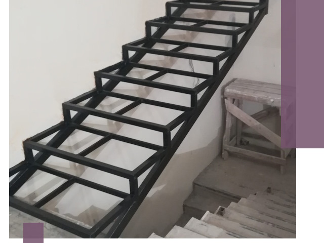 Демонтаж лестниц на металлокаркасе в Санкте-Петербурге: быстрый вывоз и разбор