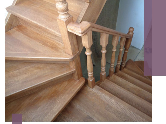 Дубовые лестницы под ключ в Санкте-Петербурге: изготовление и монтаж