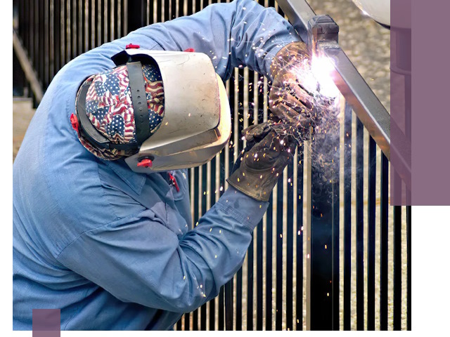 Демонтаж перил срочно и аккуратно в Санкте-Петербурге