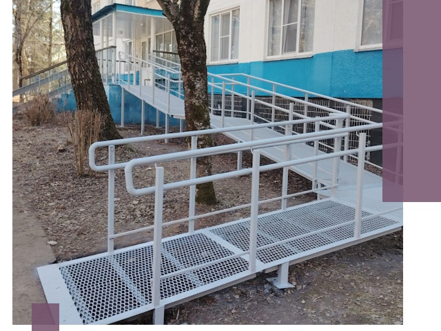 Пандусы под ключ в Санкте-Петербурге: изготовление, монтаж и демонтаж