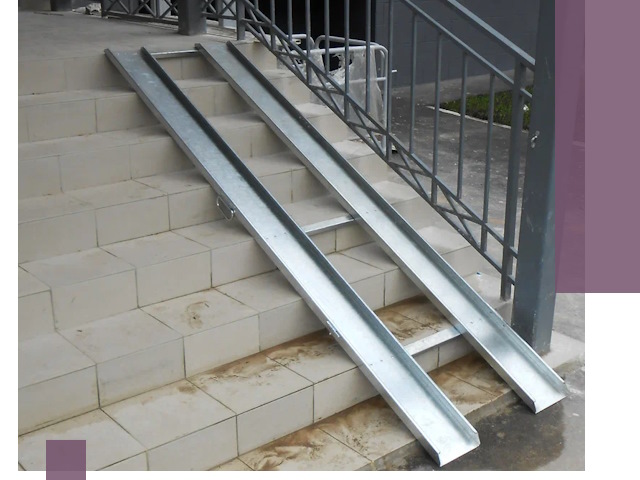 Пандусы для детских колясок в Санкте-Петербурге: изготовление и монтаж