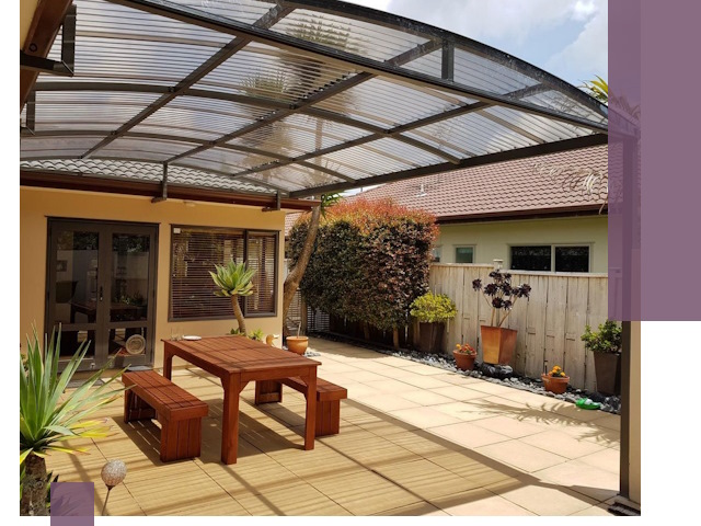 Навесы во двор под ключ в Санкте-Петербурге — изготовление и монтаж