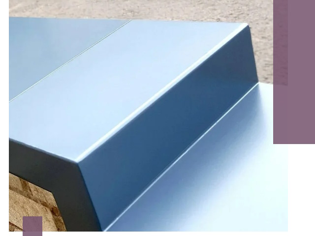 Крышки на парапет в Санкте-Петербурге: изготовление и монтаж под ключ