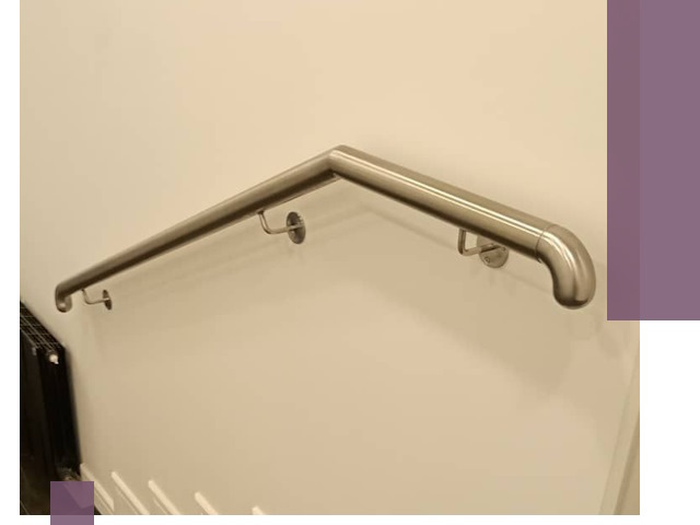 Изготовление пристенных поручней в Санкте-Петербурге под ключ за сроки