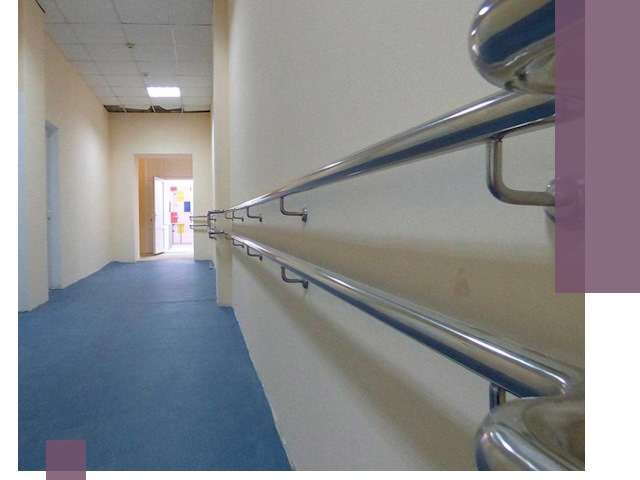 Поручни для инвалидов в Санкте-Петербурге: изготовление и монтаж